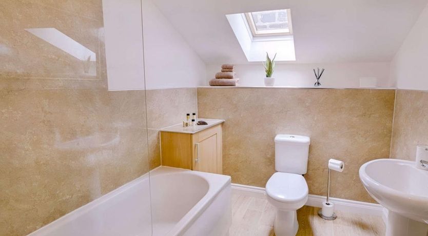 Photo of 1 Bed in Holmbridge