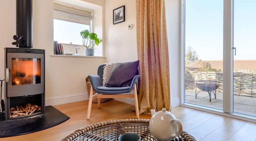 Photo of 2 Bed in Suffield