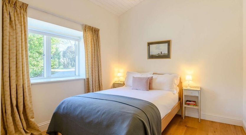 Photo of 2 Bed in Suffield