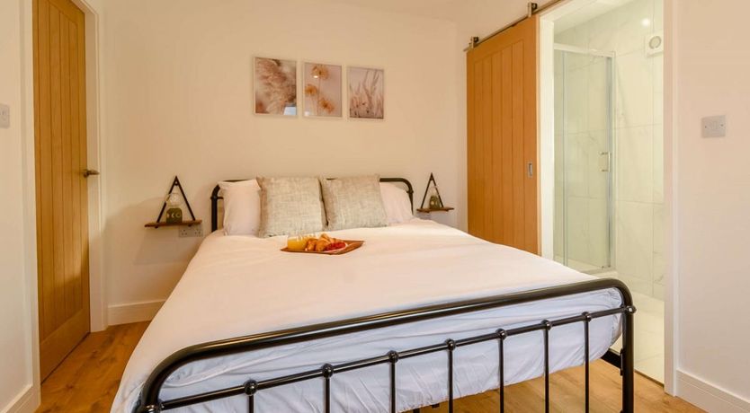 Photo of 2 Bed in Camerton