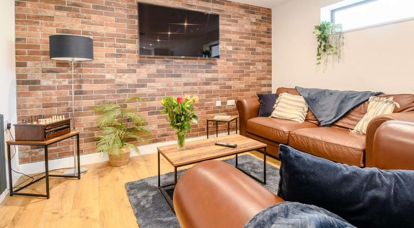 Photo of 2 Bed in Camerton