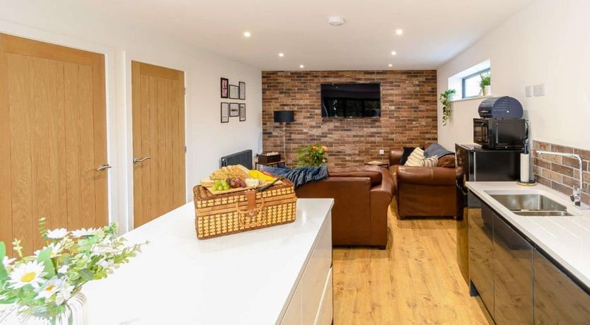 Photo of 2 Bed in Camerton