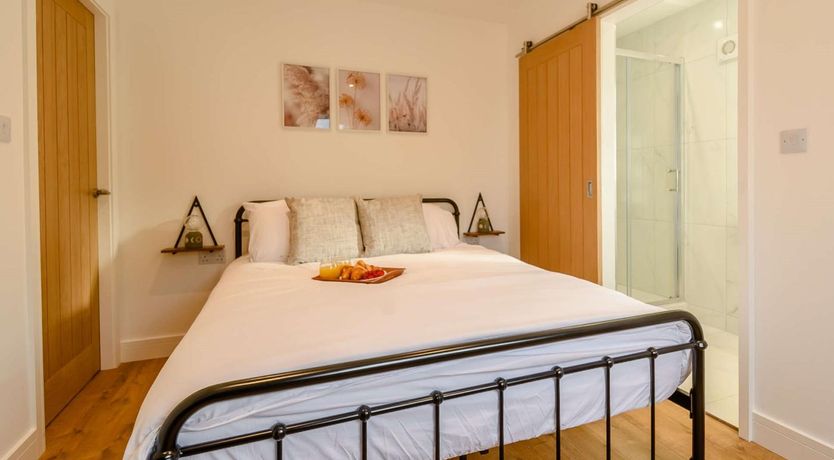 Photo of 2 Bed in Hull