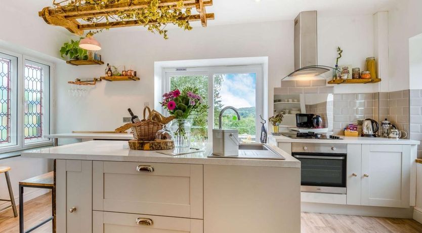 Photo of 4 Bed in Upper Vobster