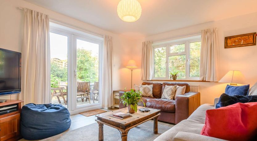 Photo of 3 Bed in Cheltenham