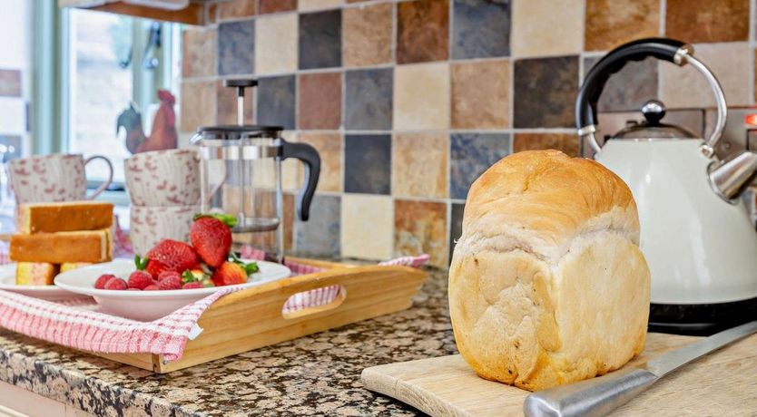 Photo of 5 Bed in Stonesfield