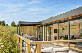 Photo of log-cabin-in-worcestershire-1