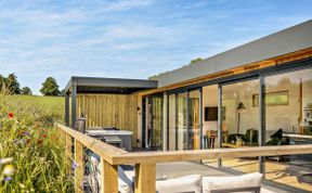 Photo of Log Cabin in Worcestershire