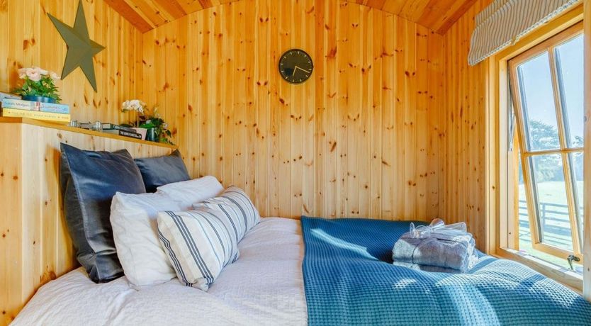 Photo of 1 Bed in Churchstanton