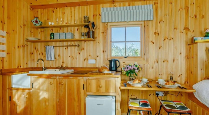 Photo of 1 Bed in Churchstanton