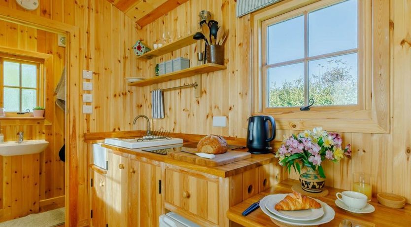 Photo of 1 Bed in Churchstanton