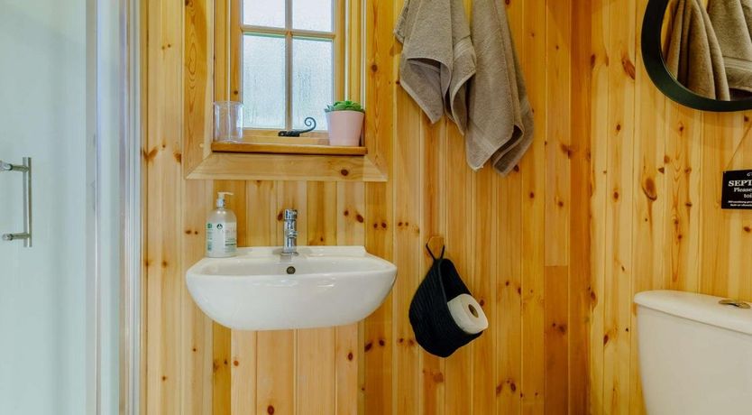 Photo of 1 Bed in Churchstanton