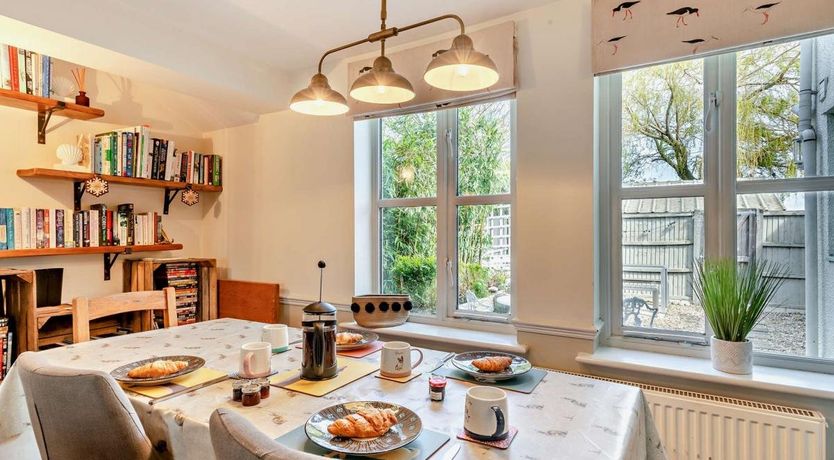 Photo of 4 Bed in Sea Palling