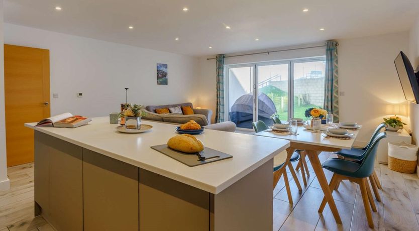 Photo of 2 Bed in Sandown