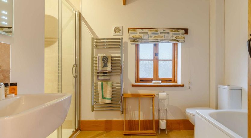 Photo of 2 Bed in Kingsbridge