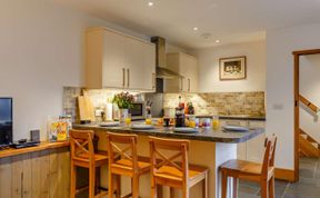 Photo of 2 Bed in Kingsbridge