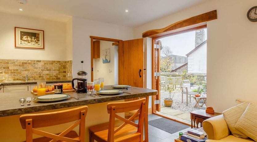 Photo of 2 Bed in Hope Cove