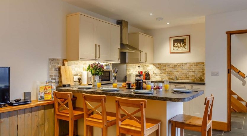 Photo of 2 Bed in Hope Cove