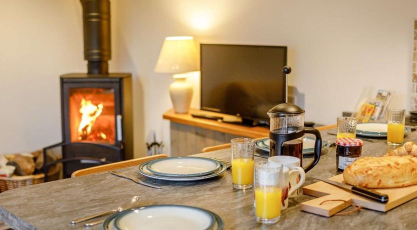 Photo of 2 Bed in Hope Cove