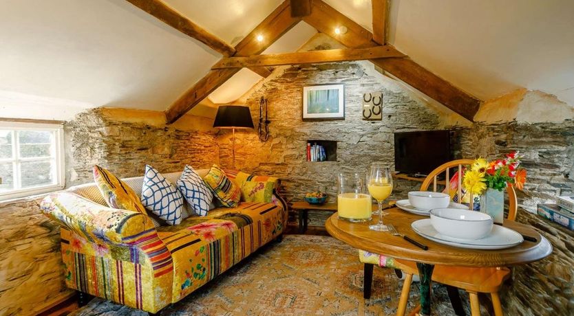 Photo of 1 Bed in Trerulefoot