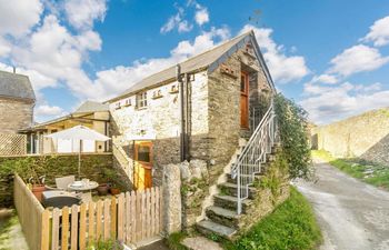 Barn in South Cornwall Holiday Cottage