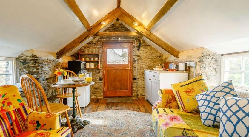 Photo of 1 Bed in Trerulefoot