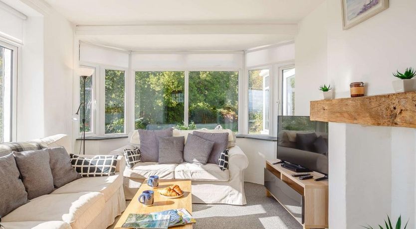 Photo of 2 Bed in Morfa Bychan