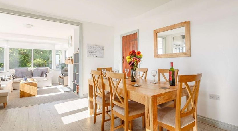 Photo of 2 Bed in Morfa Bychan