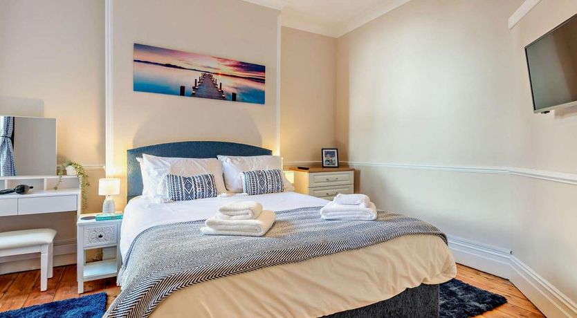 Photo of 2 Bed in Swanage