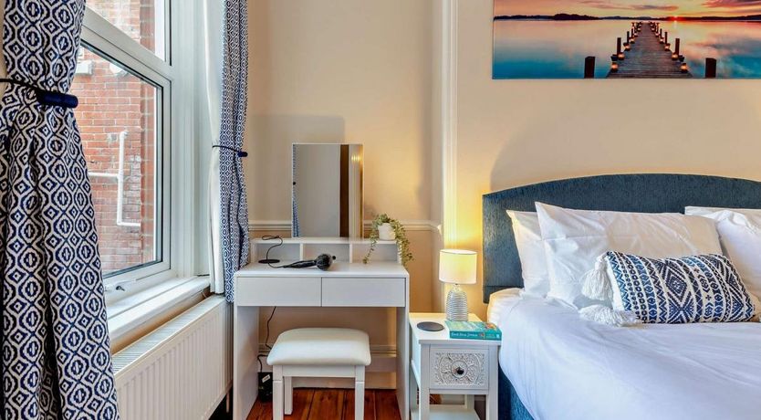 Photo of 2 Bed in Swanage