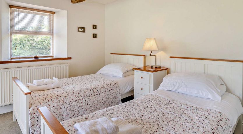 Photo of 4 Bed in Gilwern