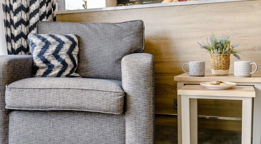 Photo of 2 Bed in New Milton