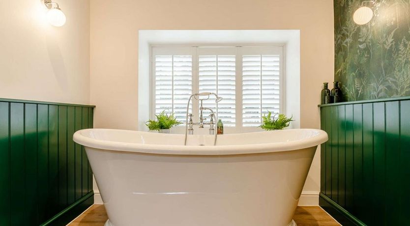 Photo of 1 Bed in Hope