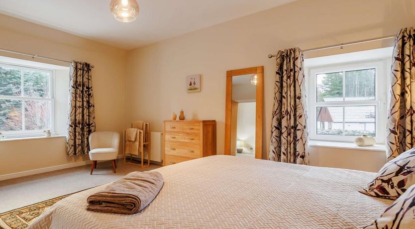 Photo of 4 Bed in Tummel Bridge