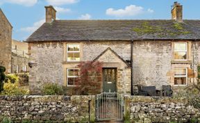 Photo of Cottage in Derbyshire