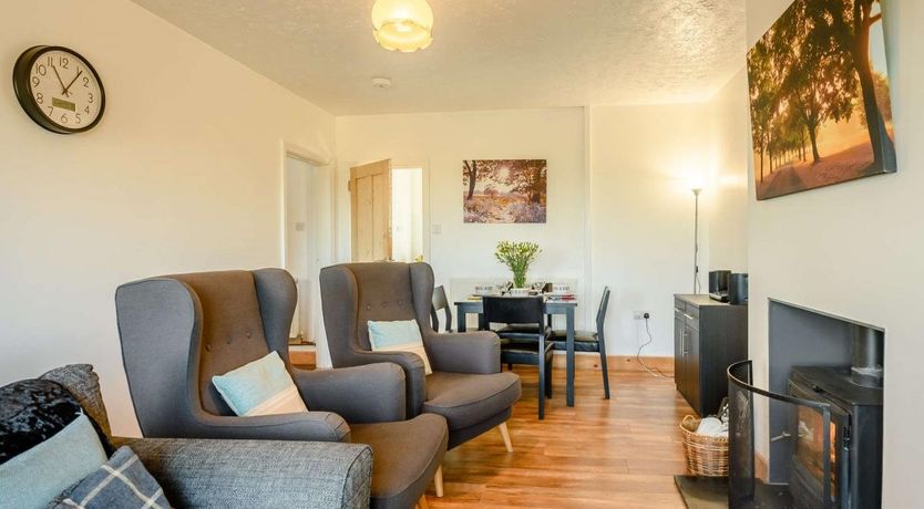 Photo of 2 Bed in Thornicombe