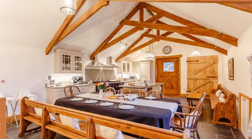 Photo of 4 Bed in Hope Cove