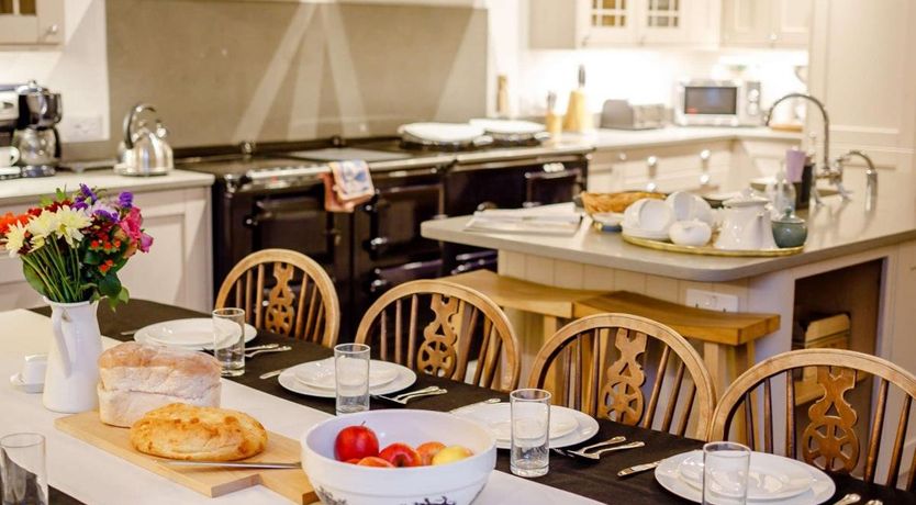 Photo of 4 Bed in Hope Cove