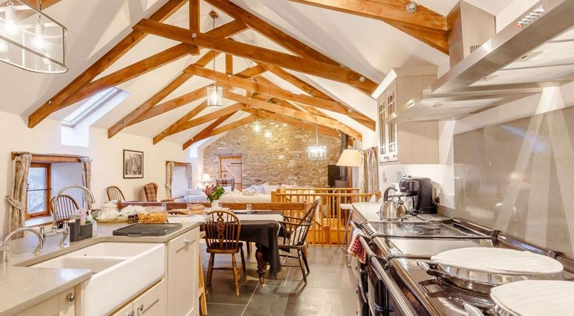 Photo of 4 Bed in Hope Cove