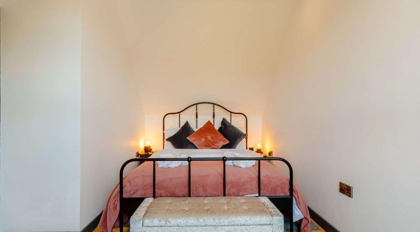 Photo of 1 Bed in Wirksworth