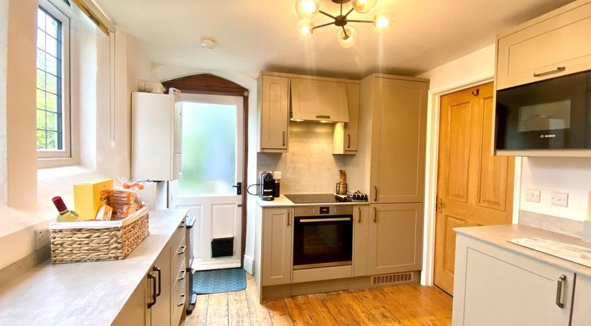Photo of 3 Bed in Ventnor