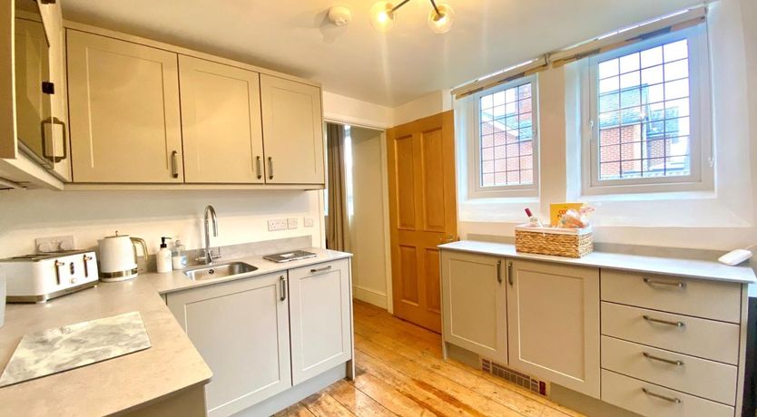 Photo of 3 Bed in Ventnor