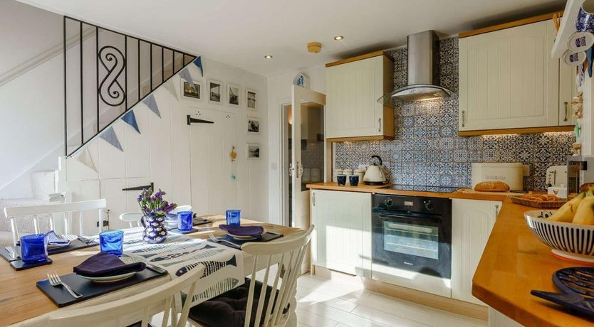 Photo of 2 Bed in Ventnor