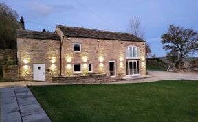 Photo of Green Barn