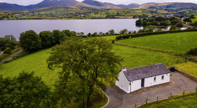 Photo of Lough Island Reavy Cottage