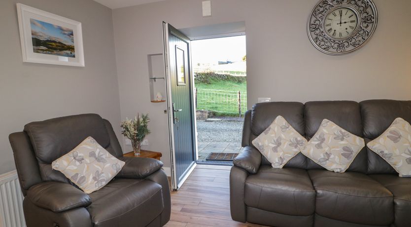 Photo of Lough Island Reavy Cottage