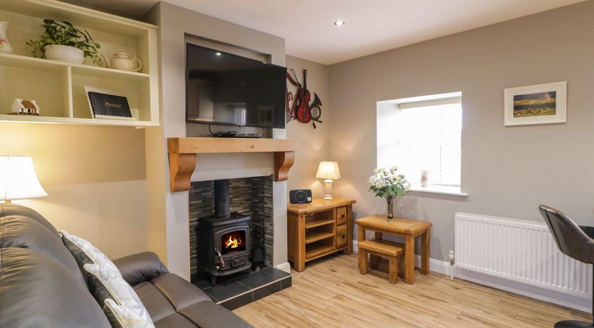 Photo of Lough Island Reavy Cottage