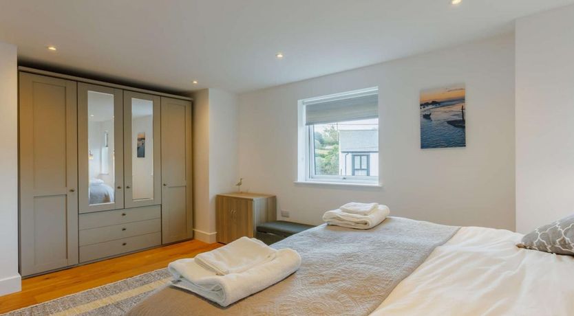 Photo of 2 Bed in Bude