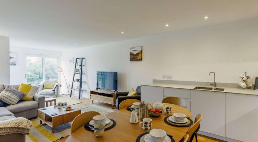 Photo of 2 Bed in Bude