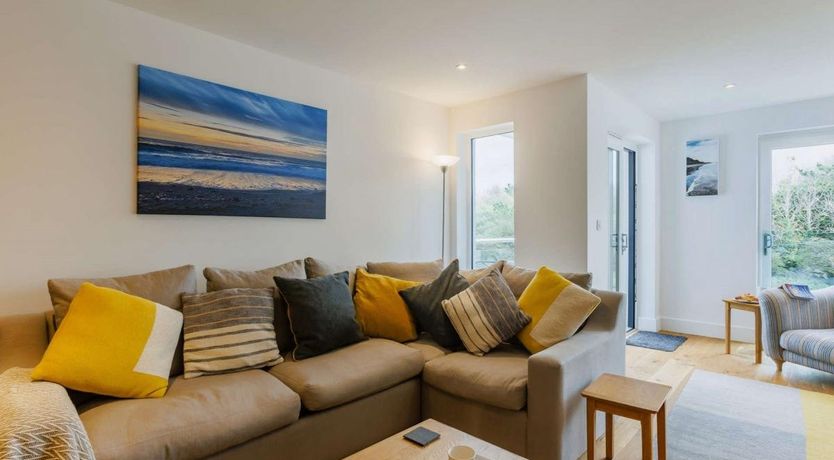 Photo of 2 Bed in Bude